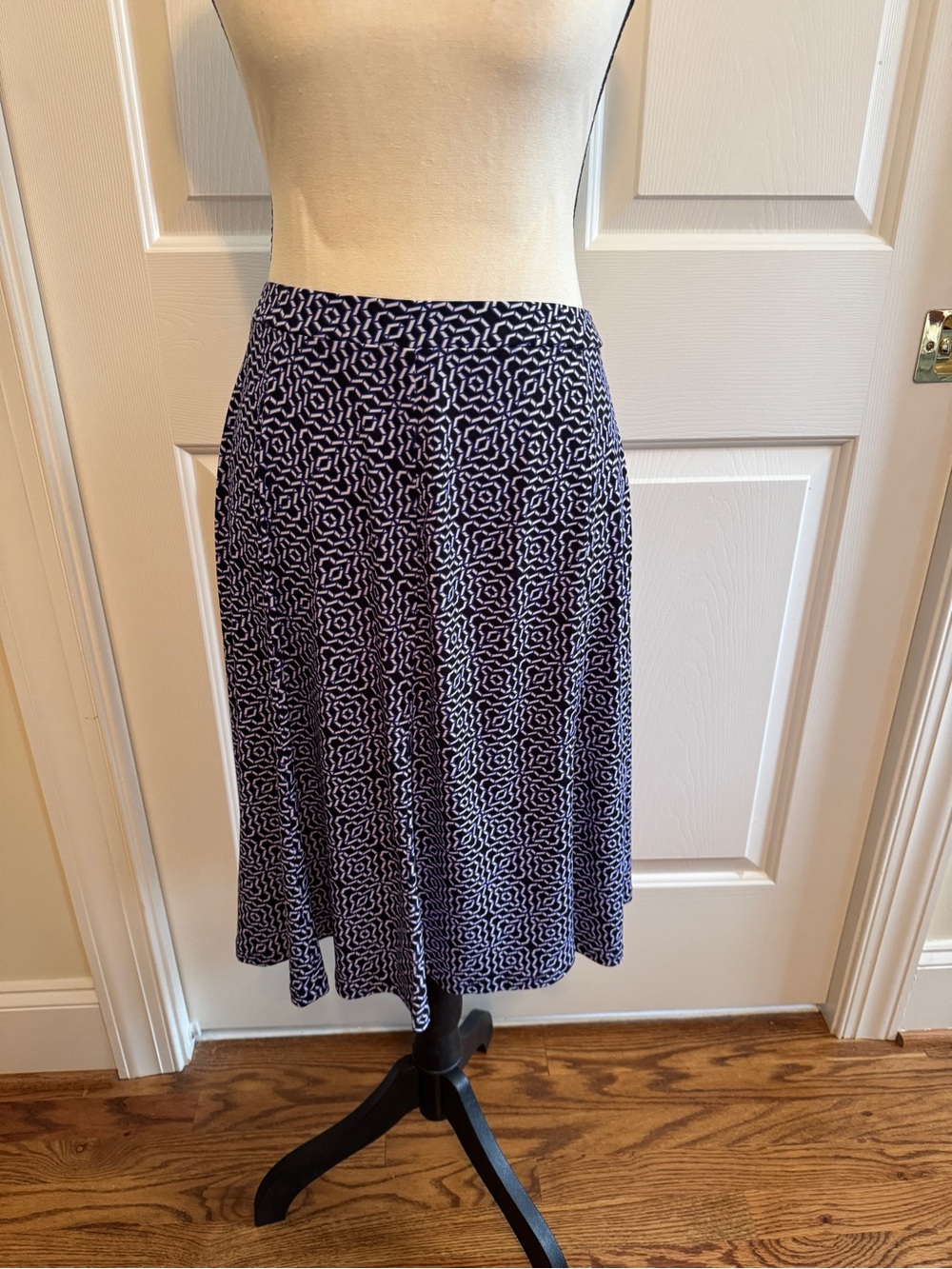 Liz Claiborne Geometric A-Line Skirt with stetch waistband